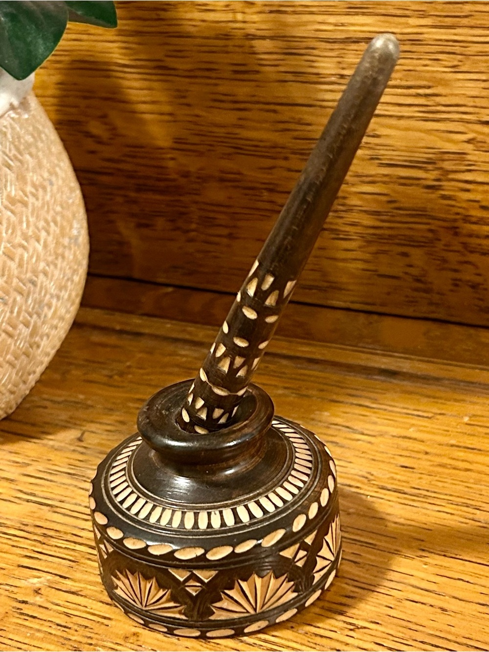 Vintage Wood Inkwell Dip Pen Set
Carved Inlay Desk Decor